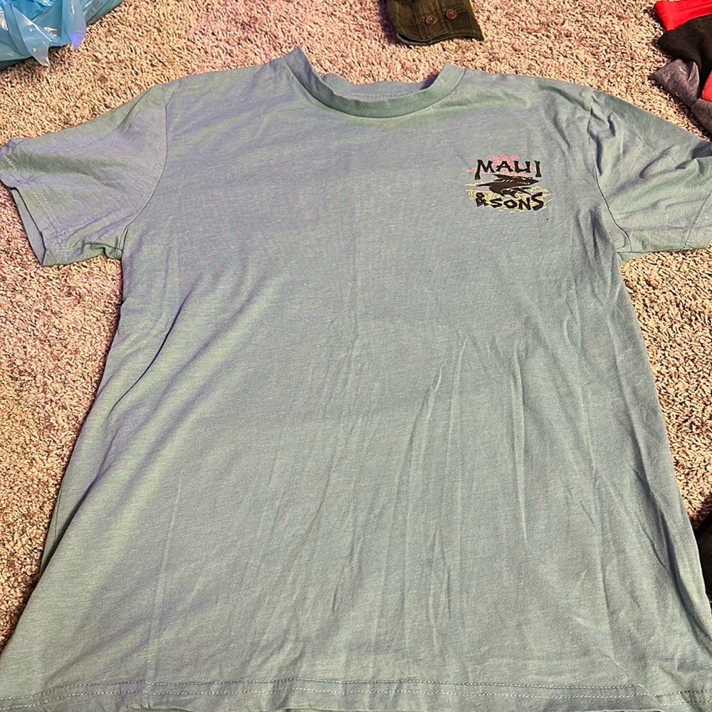 Maui’s and sons tshirt